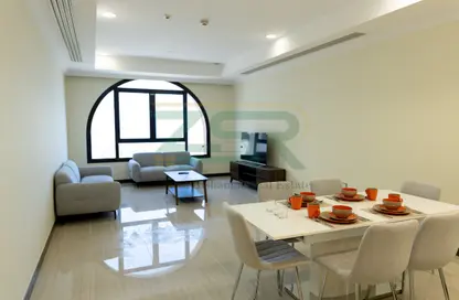 Apartment - 2 Bedrooms - 2 Bathrooms for rent in West Porto Drive - Porto Arabia - The Pearl Island - Doha