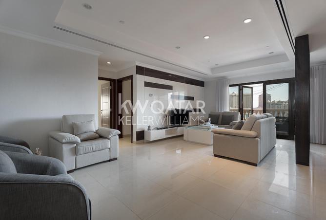 938494 - Property Image 2