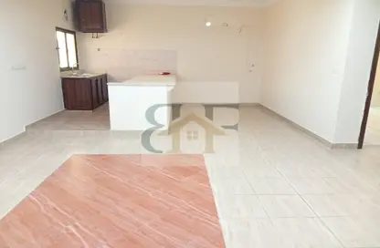Apartment - 2 Bedrooms - 2 Bathrooms for rent in Fereej Abdul Aziz - Fereej Abdul Aziz - Doha