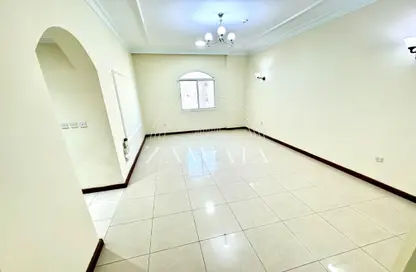 Apartment - 2 Bedrooms - 2 Bathrooms for rent in Al Sadd Road - Al Sadd - Doha