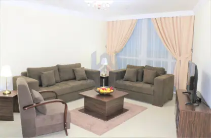 صورة لـ غرفة المعيشة شقة - 3 غرف نوم - 3 حمامات للايجار في ابراج سيتي سنتر - الخليج الغربي - الدوحة ، صورة رقم 1