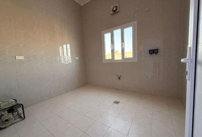 950128 - Property Image 2