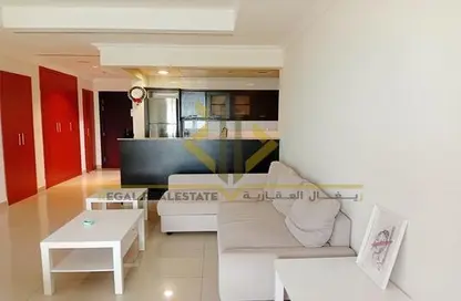 Apartment - Studio - 1 Bathroom for rent in Porto Arabia - The Pearl Island - Doha