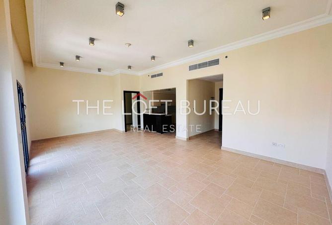 960709 - Property Image 2