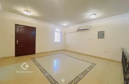 Compound - 5 Bedrooms - 5 Bathrooms for rent in Al Duhail - Al Duhail - Doha