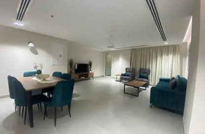 Apartment - 2 Bedrooms - 2 Bathrooms for rent in Jawharat Lusail - Marina District - Lusail