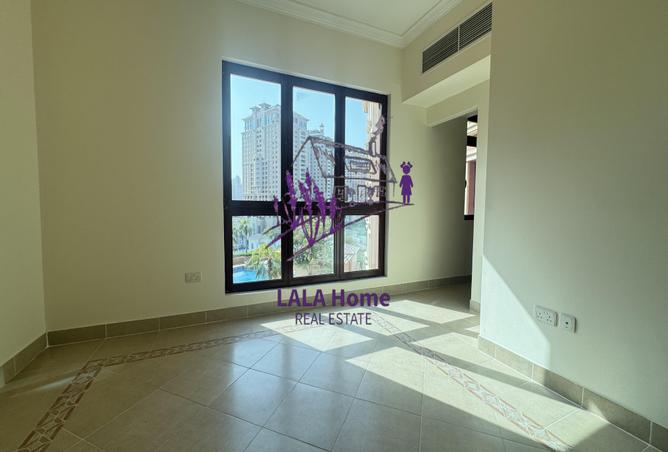 935266 - Property Image 2