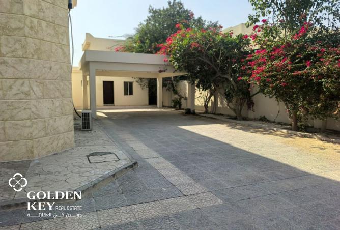 1005765 - Property Image 2