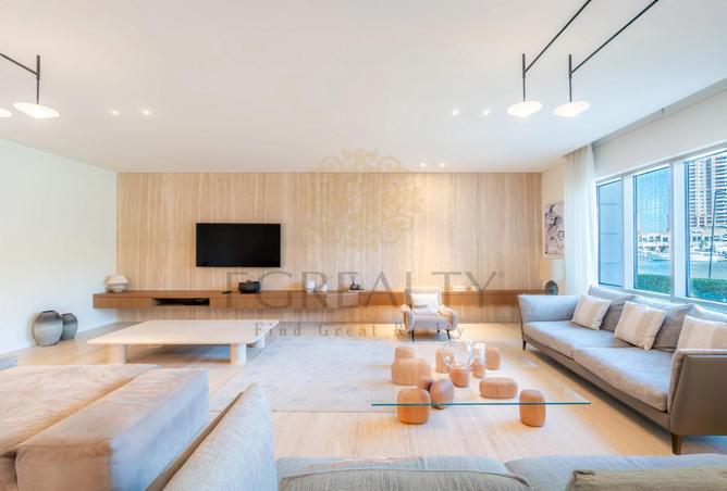 978604 - Property Image 2