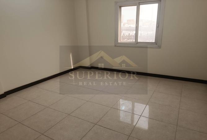 977068 - Property Image 2