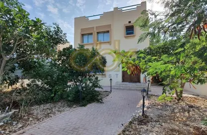 Villa - 3 Bedrooms - 4 Bathrooms for rent in Al Maamoura - Al Maamoura - Doha