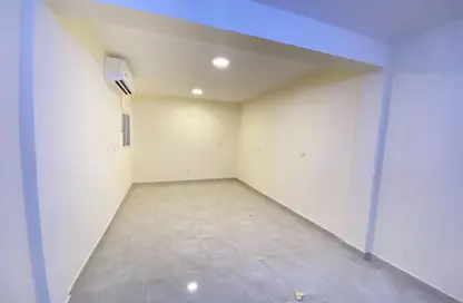 Apartment - 1 Bedroom - 1 Bathroom for rent in Mamoura 18 - Al Maamoura - Doha