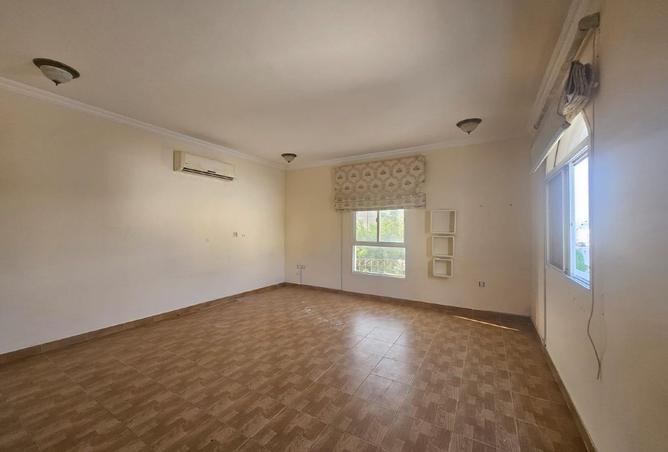 961293 - Property Image 3