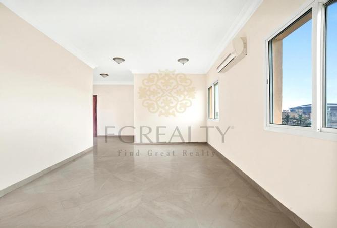 979861 - Property Main Image