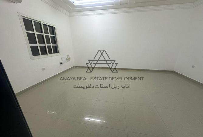 936577 - Property Image 2