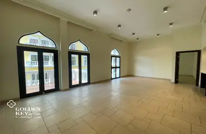 Apartment - 3 Bedrooms - 4 Bathrooms for rent in Nobili - Qanat Quartier - The Pearl Island - Doha