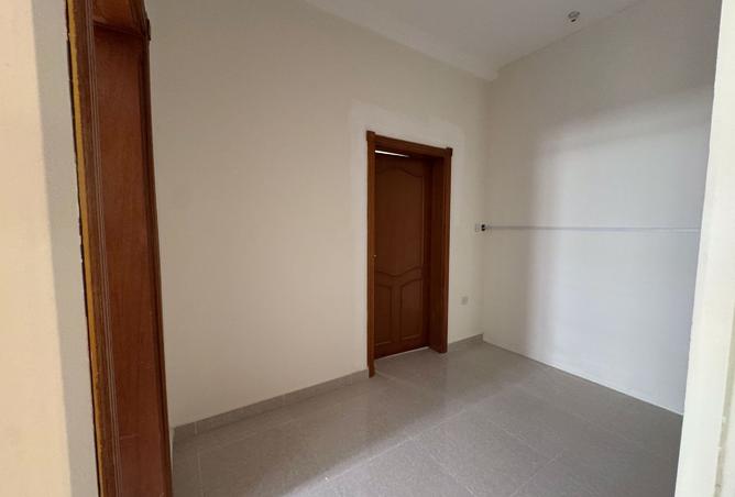 934400 - Property Image 2