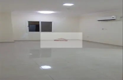 Empty Room image for: Apartment - 3 Bedrooms - 3 Bathrooms for rent in Bin Omran - Fereej Bin Omran - Doha, Image 1
