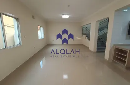 فيلا - 4 غرف نوم - 4 حمامات للايجار في سلاطة الجديدة - سلاطة - الدوحة