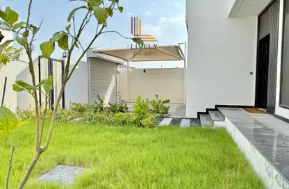 Villa - 5 Bedrooms - 7 Bathrooms for rent in Al Thumama - Al Thumama - Doha