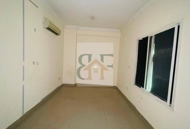 981885 - Property Image 2