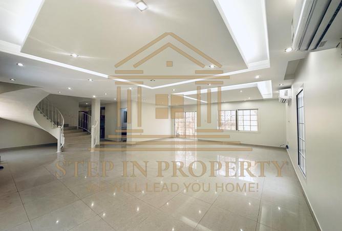 903165 - Property Main Image