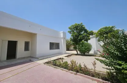 Compound - 3 Bedrooms - 4 Bathrooms for rent in Curlew Street - Al Waab - Doha