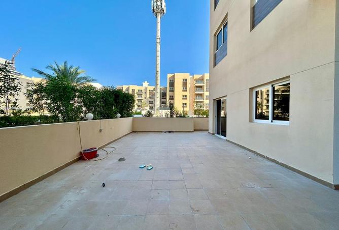 983124 - Property Image 2