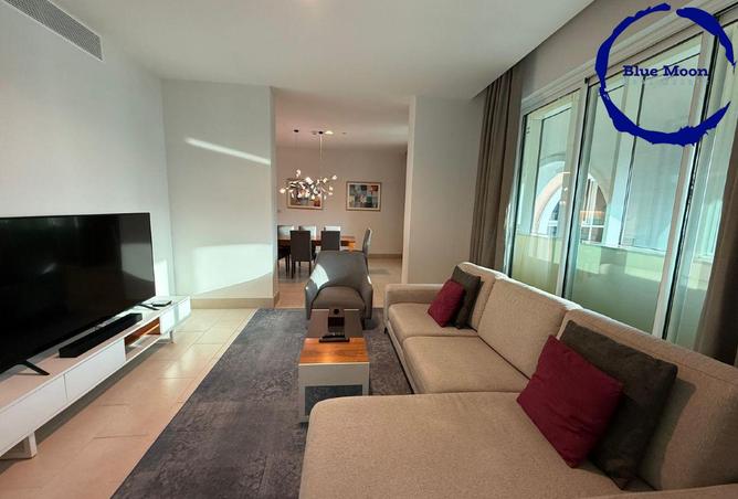 990739 - Property Image 2