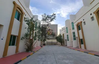 Compound - 5 Bedrooms - 4 Bathrooms for rent in Ain Khaled Villas - Ain Khaled - Doha
