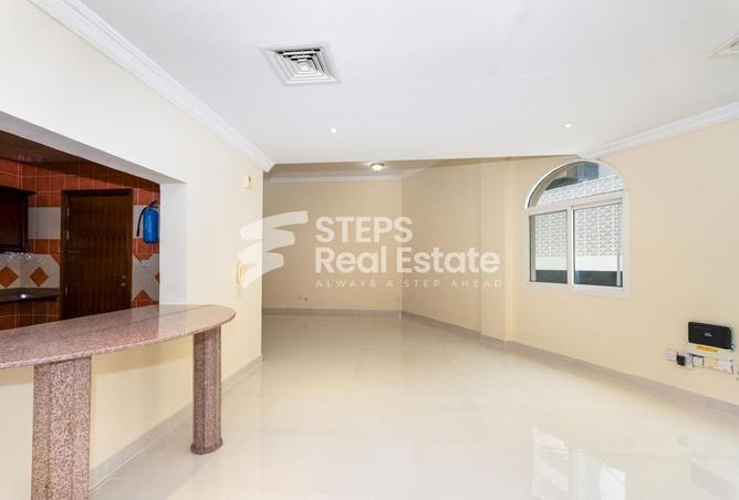 934588 - Property Image 2