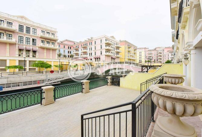 952107 - Property Image 3