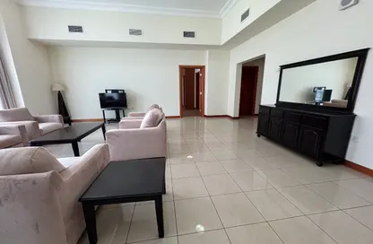 Apartment - 2 Bedrooms - 2 Bathrooms for rent in West Bay Tower - West Bay - West Bay - Doha