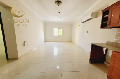 Apartment - 1 Bedroom - 1 Bathroom for rent in Umm Ghuwalina - Umm Ghuwailina - Doha Apartment - 1 Bedroom - 1 Bathroom for rent in Umm Ghuwalina - Umm Ghuwailina - Doha
