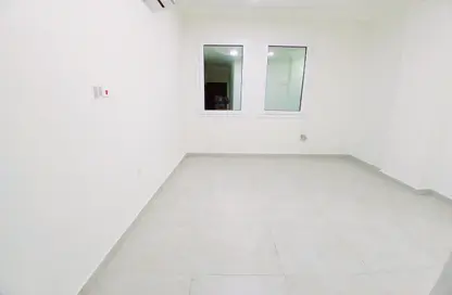 Apartment - 2 Bedrooms - 2 Bathrooms for rent in Umm Ghwailina Comm - Umm Ghuwalina - Umm Ghuwailina - Doha Apartment - 2 Bedrooms - 2 Bathrooms for rent in Umm Ghwailina Comm - Umm Ghuwalina - Umm Ghuwailina - Doha