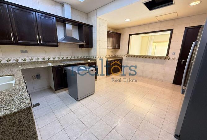 955503 - Property Image 3