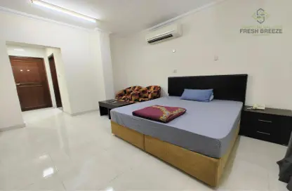 Apartment - Studio - 1 Bathroom for rent in Al Aman Street - Umm Ghuwailina - Doha