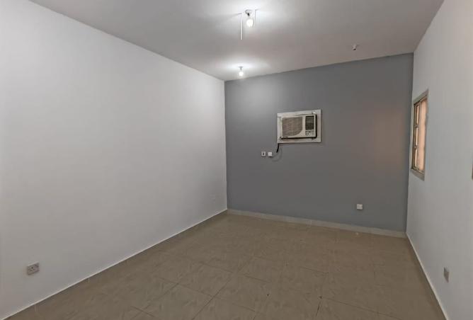 987259 - Property Image 3