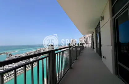 Apartment - 2 Bedrooms - 3 Bathrooms for rent in Abraj Bay - Abraj Quartiers - The Pearl Island - Doha