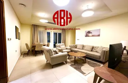 Apartment - 3 Bedrooms - 4 Bathrooms for rent in Marina Tower 21 - Marina District - Lusail