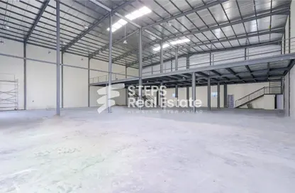 Warehouse - Studio - 1 Bathroom for rent in East Industrial Street - Birkat Al Awamer - Al Wakra