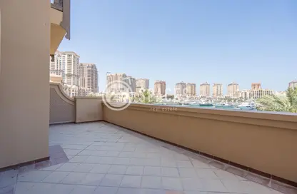Townhouse - 2 Bedrooms - 3 Bathrooms for sale in West Porto Drive - Porto Arabia - The Pearl Island - Doha