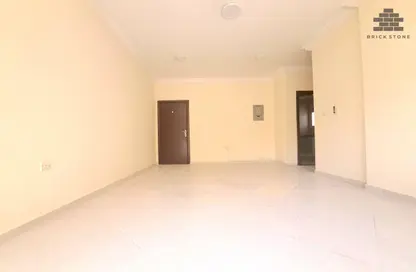 شقة - 3 غرف نوم - 2 حمامات للايجار في منتزه 7 - المنتزه - الدوحة شقة - 3 غرف نوم - 2 حمامات للايجار في منتزه 7 - المنتزه - الدوحة