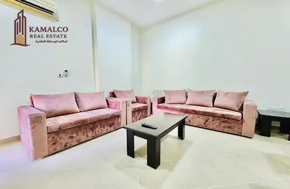Apartment - 3 Bedrooms - 2 Bathrooms for rent in Fereej Bin Mahmoud - Doha