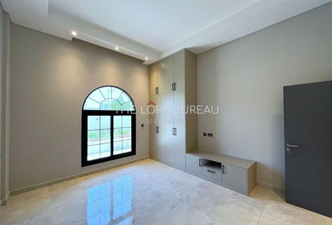 898860 - Property Image 2