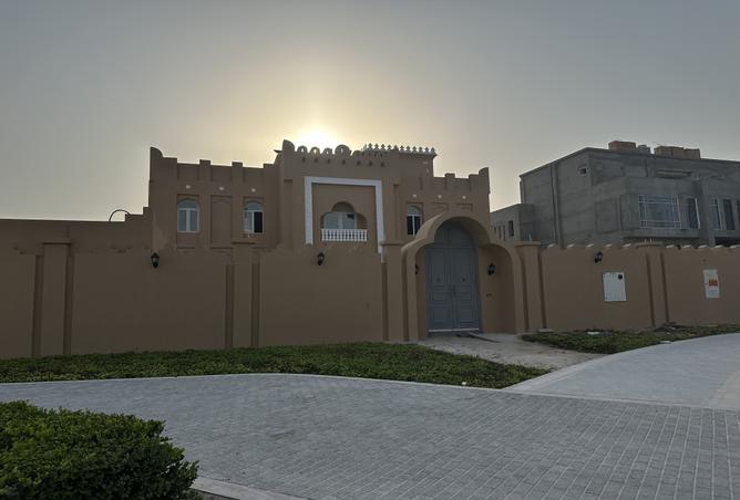 940572 - Property Image 2