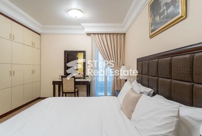 942704 - Property Image 2