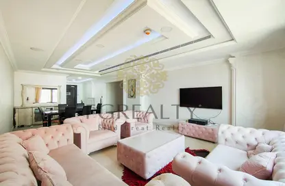 Apartment - 2 Bedrooms - 2 Bathrooms for rent in East Porto Drive - Porto Arabia - The Pearl Island - Doha