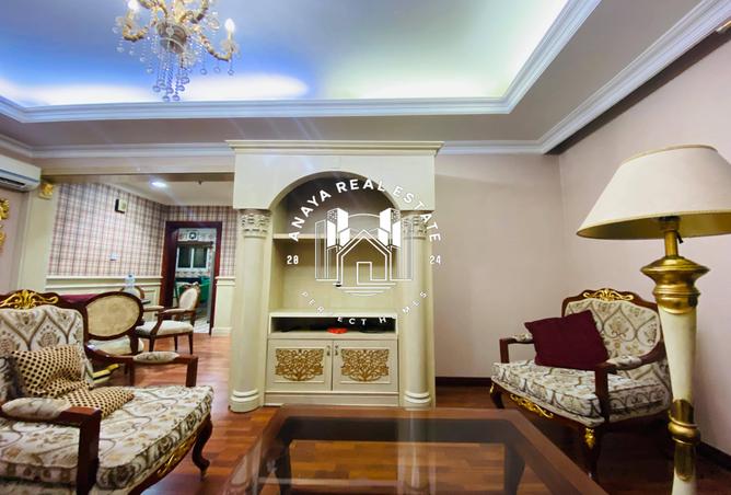 912036 - Property Image 2