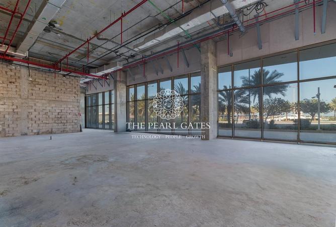863953 - Property Image 2